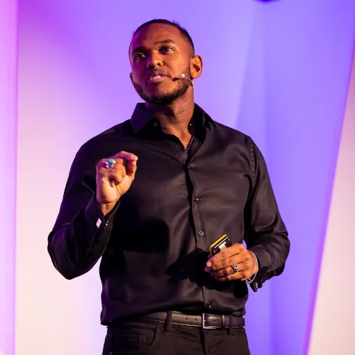 Resilience & Transformation speaker - Omar Sharif